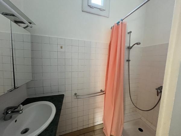 Maison à louer 750 € CC Libourne 2 p 38 m² DPE D