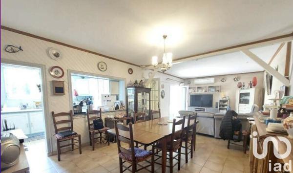 Maison 5 pièces de 100 m² à Galgon (33133)