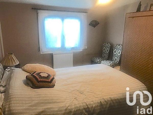 Maison 5 pièces de 100 m² à Galgon (33133)