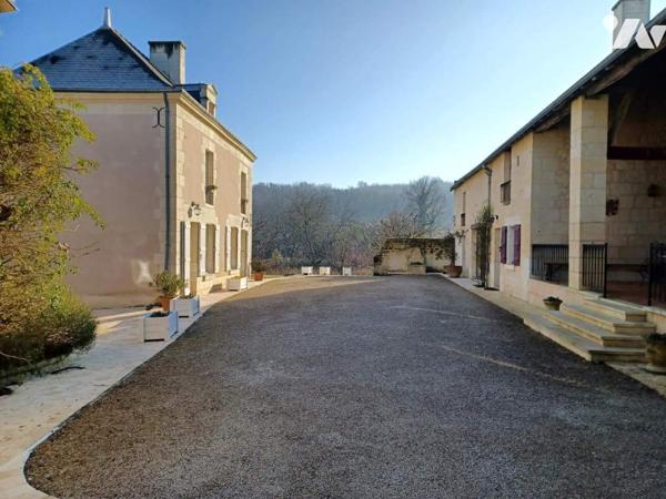 Ensemble de maisons anciennes