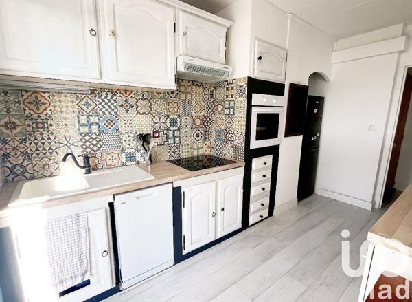 Appartement 4 pièces de 91 m² à Pont-Saint-Esprit (30130)