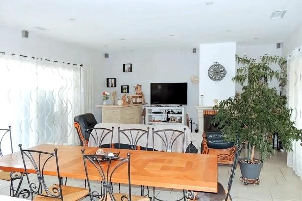 Maison 9 pièces - 305 m² Exclusivité efficity