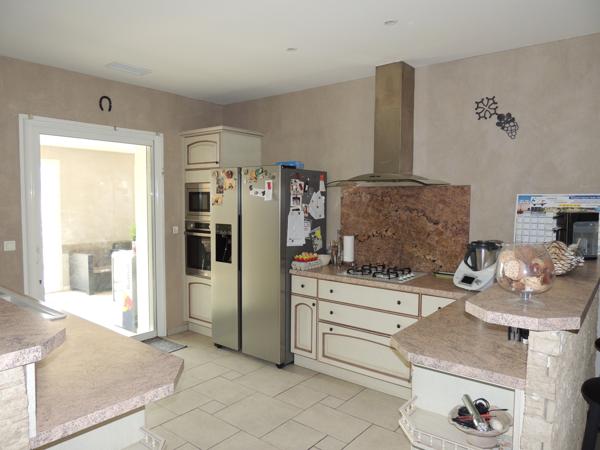 Maison 9 pièces - 305 m² Exclusivité efficity