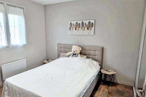 Maison 9 pièces - 305 m² Exclusivité efficity