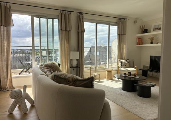 Appartement 86,70 m² au 6e et dernier étage avec balcons, parking, cave dans résidence de standing