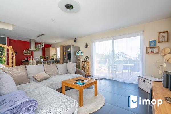 Grand pavillon en parfait état