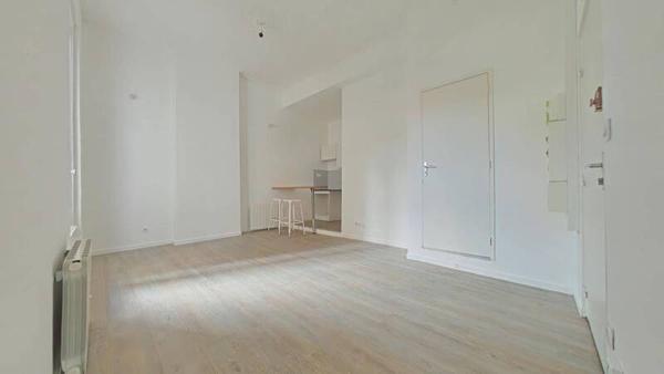 Appartement 1 pièce                                        - 42000 Saint-Étienne Réf : 12975