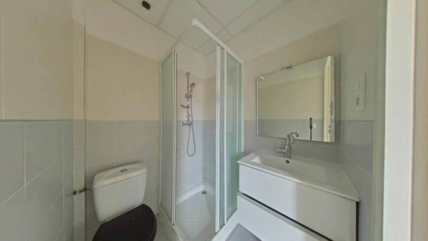 Appartement 1 pièce                                        - 42000 Saint-Étienne Réf : 12975