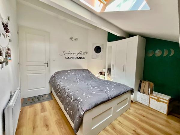 Gleizé - T2+ atypique 64 m² au sol – Dernier étage – Esprit maison avec parking