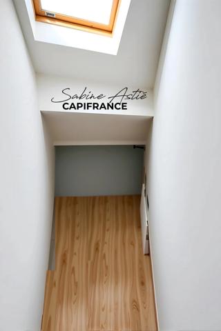 Gleizé - T2+ atypique 64 m² au sol – Dernier étage – Esprit maison avec parking