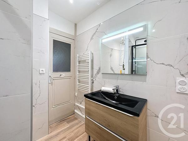 Appartement F2 à vendre  2 pièces - 61,72 m2 LYON - 69002