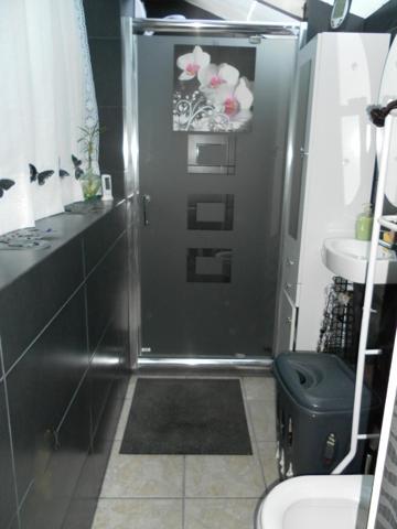 Maison individuelle 47 m2 avec une chambre, deux terrasses exposées sud ouest, une cour fermé 2 places de parking