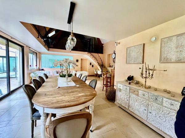 Maison à Paron, 89100 - 9 pièces 367m²