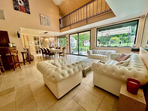 Maison à Paron, 89100 - 9 pièces 367m²