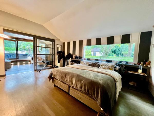 Maison à Paron, 89100 - 9 pièces 367m²