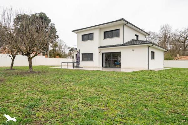Maison à vendre |  Villenave-d'Ornon |  4 pièces | 141 m²