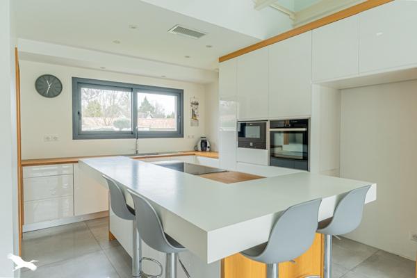 Maison à vendre |  Villenave-d'Ornon |  4 pièces | 141 m²