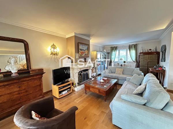 CROISSY SUR SEINE - centre ville : Très belle maison familiale 6P de 167m2