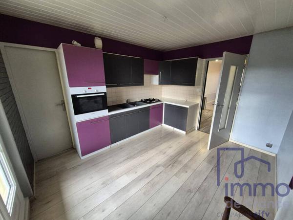 Appartement 5 pièces                                        - 42152 L' Horme Réf : 2627-CIFVFOREZVELAY