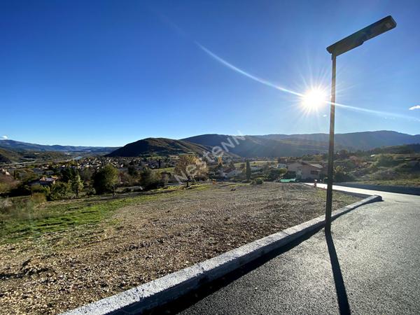 A vendre terrain viabilisé de 530 m² à la vue exceptionnelle à Sisteron