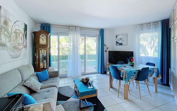 Appartement à vendre    2 pièces • 44,93 m2 Saint-Raphaël
