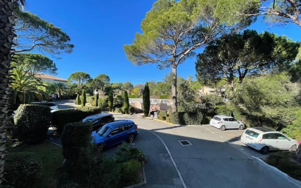 Appartement à vendre    2 pièces • 44,93 m2 Saint-Raphaël