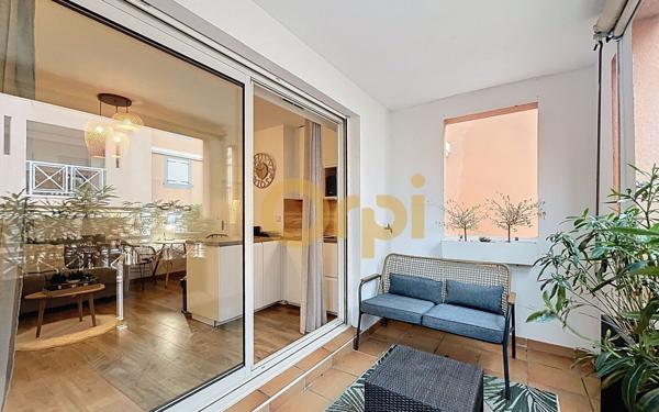 Appartement à vendre    1 pièce • 28 m2 Cavalaire-sur-Mer