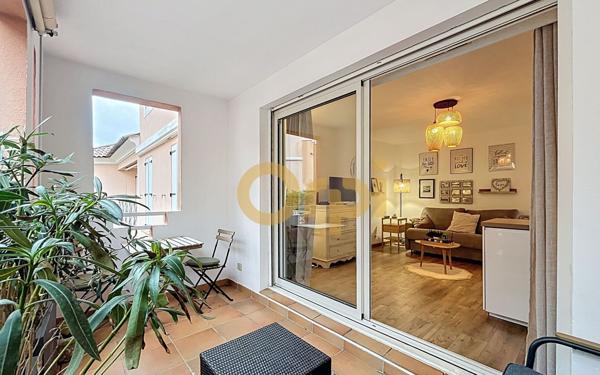 Appartement à vendre    1 pièce • 28 m2 Cavalaire-sur-Mer