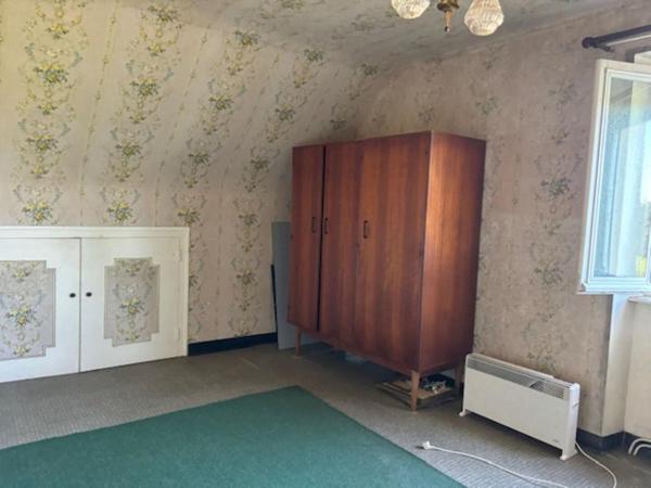 Maison de caractère à rénover -130m² Grand terrain Plomelin