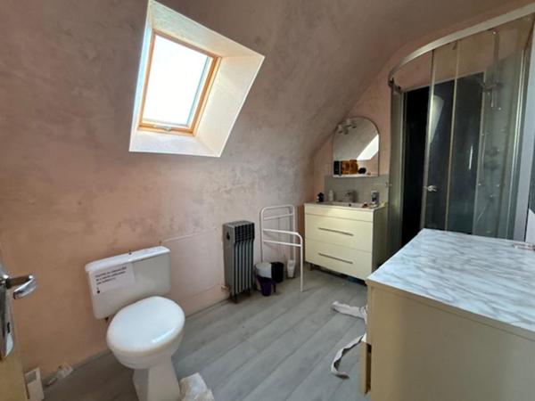 Maison de caractère à rénover -130m² Grand terrain Plomelin