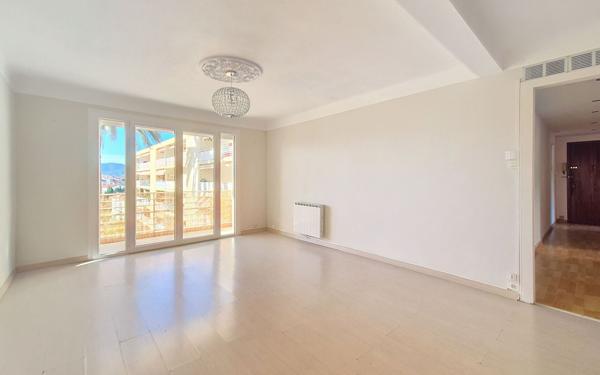 Appartement à vendre    3 pièces • 70,64 m2 Cannes