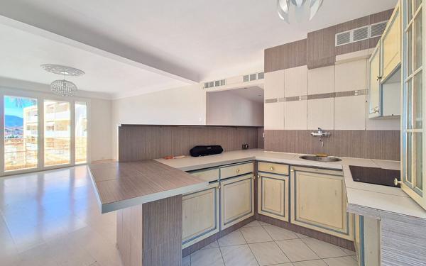 Appartement à vendre    3 pièces • 70,64 m2 Cannes