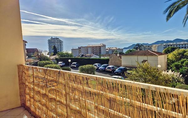 Appartement à vendre    3 pièces • 70,64 m2 Cannes
