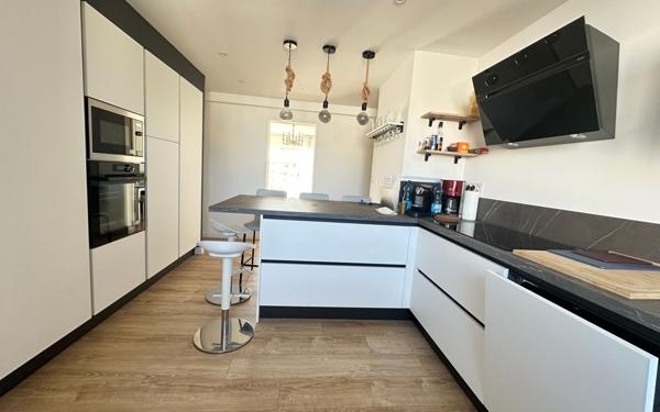 Appartement à vendre    3 pièces • 68,77 m2 Toulon