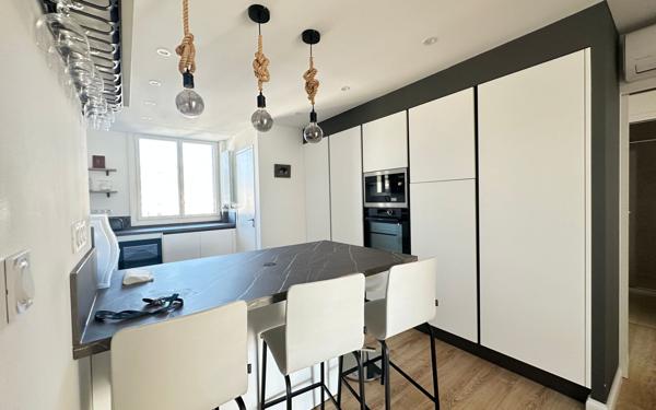 Appartement à vendre    3 pièces • 68,77 m2 Toulon