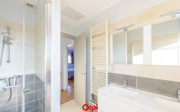 Maison à vendre    5 pièces • 76 m2 Angoulins