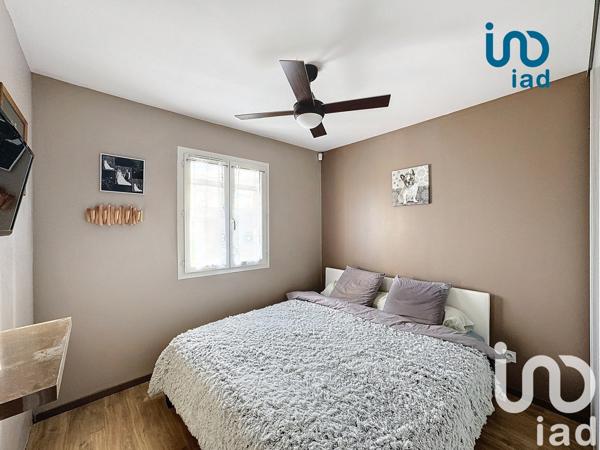 Maison traditionnelle 6 pièces de 115 m² à Lupé (42520)