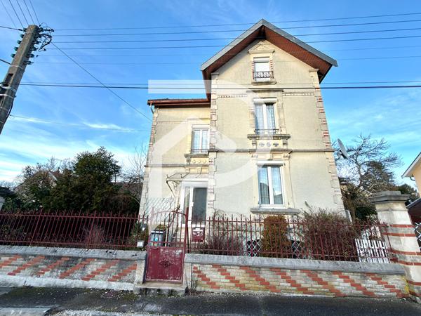Maison 7 pièces 165.23 m2