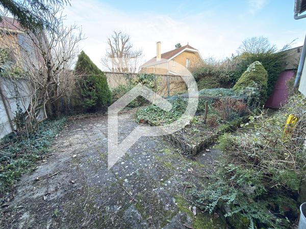 Maison 7 pièces 165.23 m2