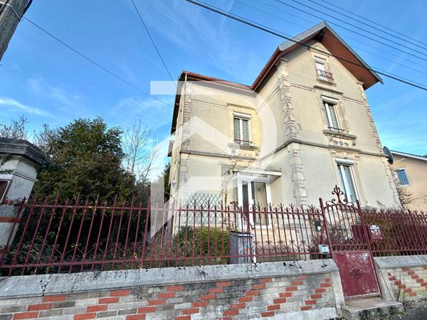Maison 7 pièces 165.23 m2