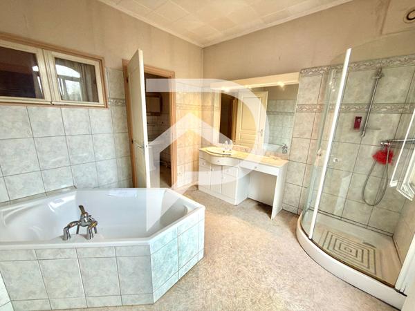 Maison 7 pièces 165.23 m2