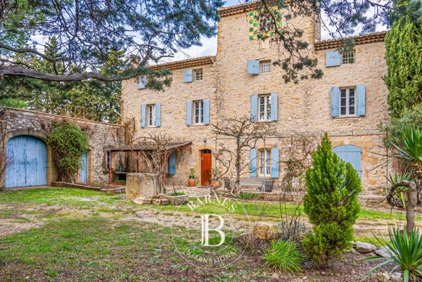 Aix-en-Provence, Propriété 9 Chambres -  419 m² à vendre