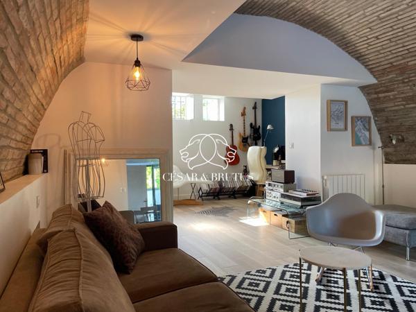 Magnifique Appartement climatisé et sa dépendance totalisant 128m2 au sol au coeur de Collonges au Mont d’Or