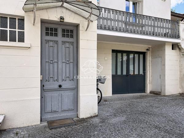 Magnifique Appartement climatisé et sa dépendance totalisant 128m2 au sol au coeur de Collonges au Mont d’Or