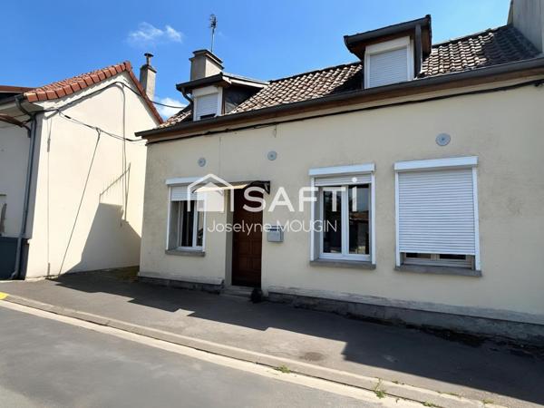 Maison avec grande cour, 2 chambres.