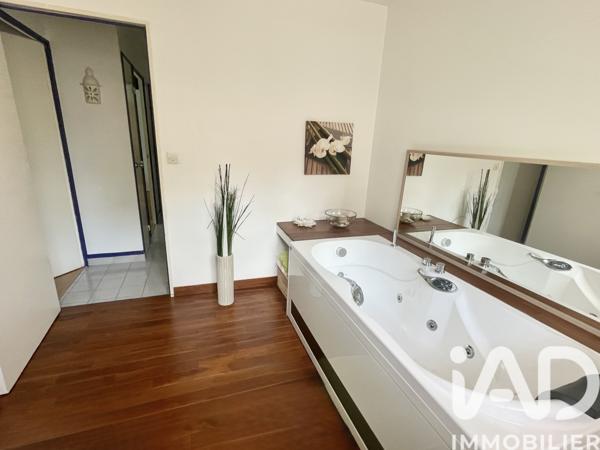 Maison à vendre 10 pièces 181 m² Étiolles