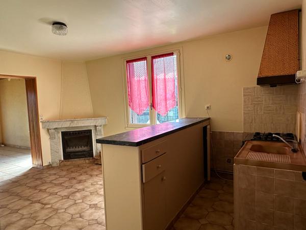 Deux maisons individuelles sur 2372 m² de terrain clos