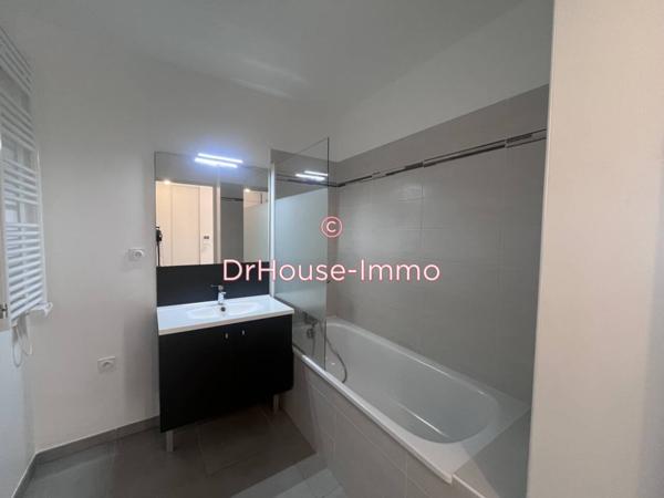 Appartement à louer 3 pièces de 57 m²