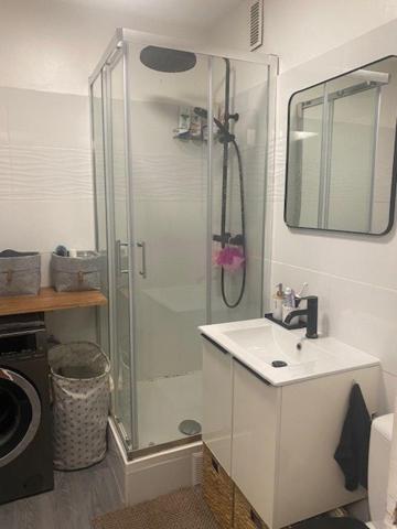 94210 Saint Maur Des Fossés, studio en bon état de 28 m2