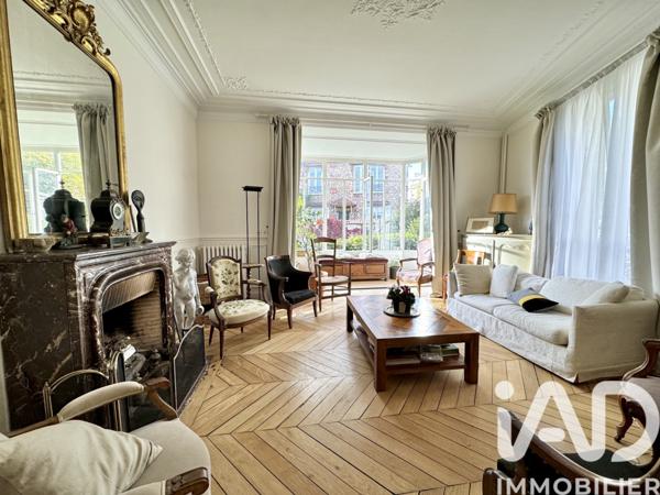 Maison à vendre 11 pièces 257 m² Versailles